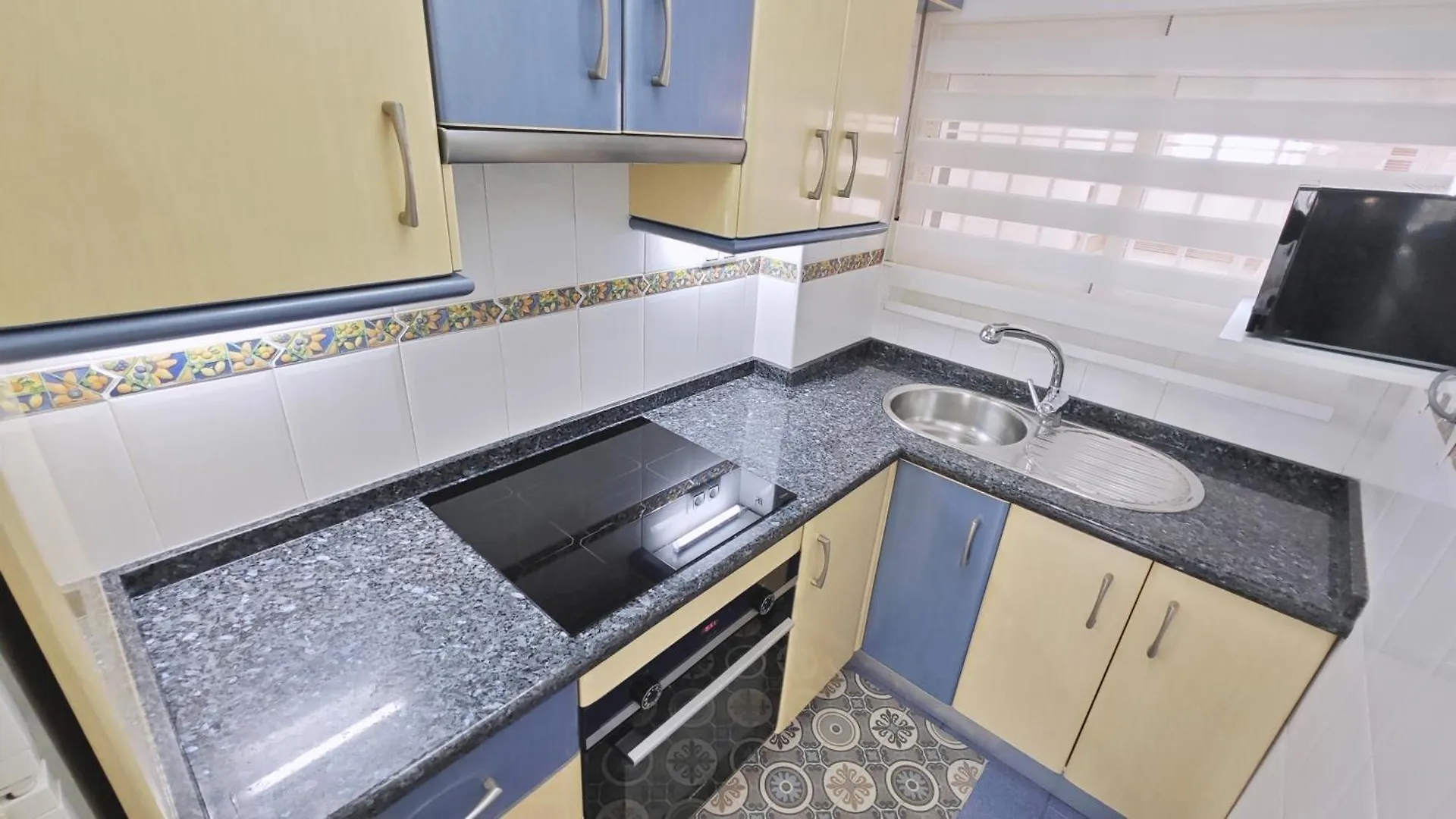 Apartamento Franlou Torre Torre Del Mar 0*,  Španělsko