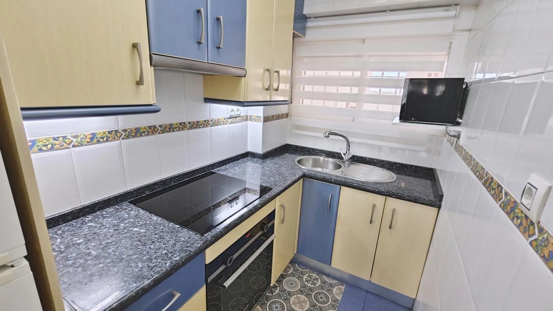 Apartamento Franlou Torre Torre Del Mar Apartmán
