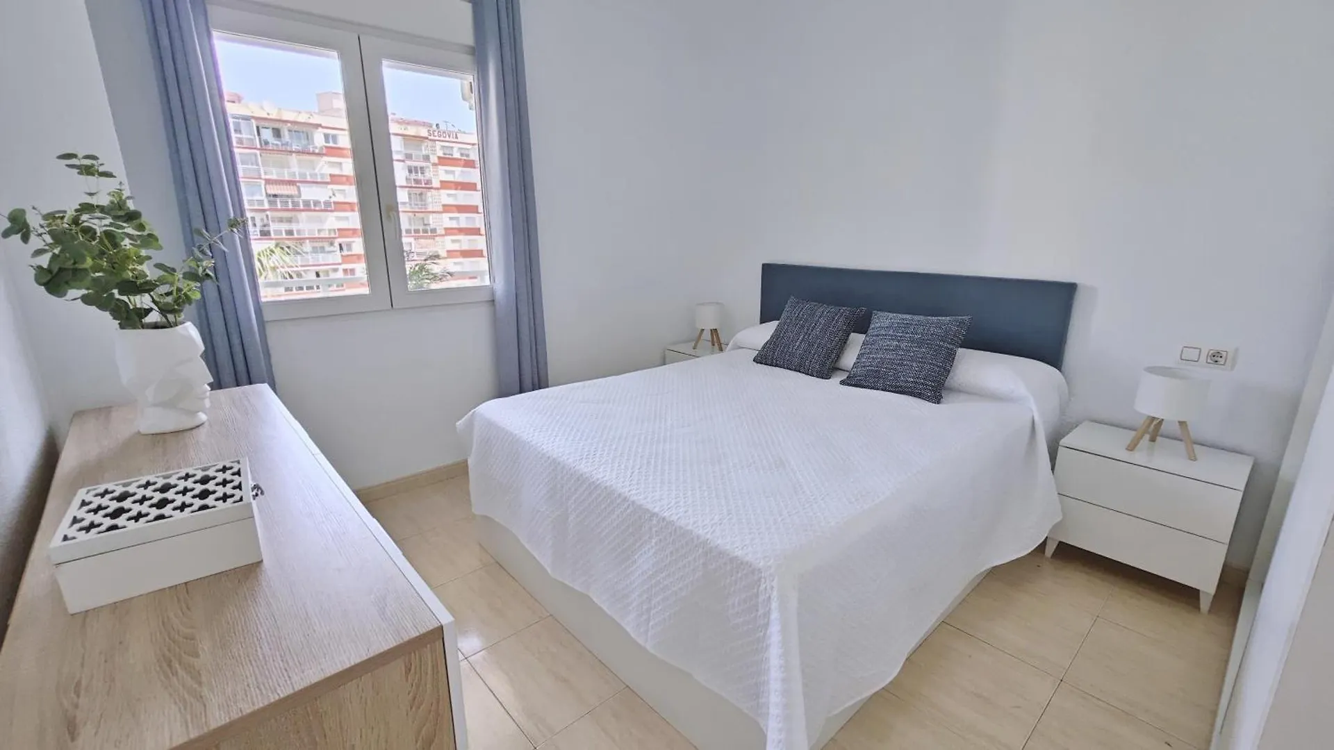 Apartamento Franlou Torre Torre Del Mar 0*,